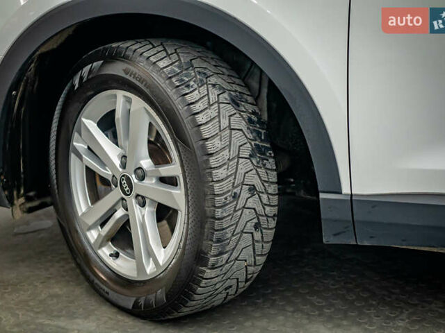 Белый Ауди Ку3, объемом двигателя 2 л и пробегом 85 тыс. км за 28800 $, фото 8 на Automoto.ua