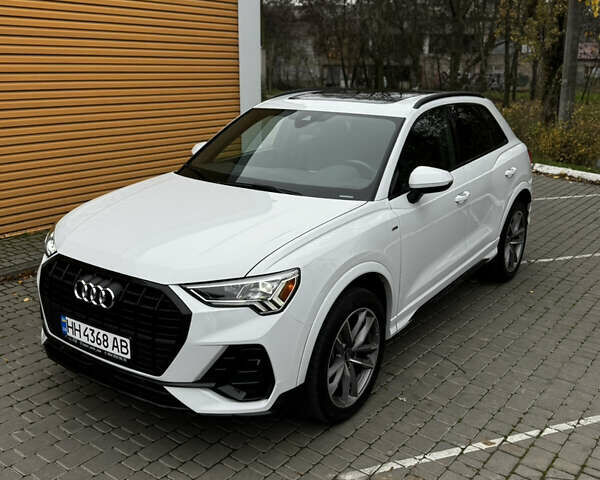 Белый Ауди Ку3, объемом двигателя 2 л и пробегом 60 тыс. км за 29500 $, фото 2 на Automoto.ua