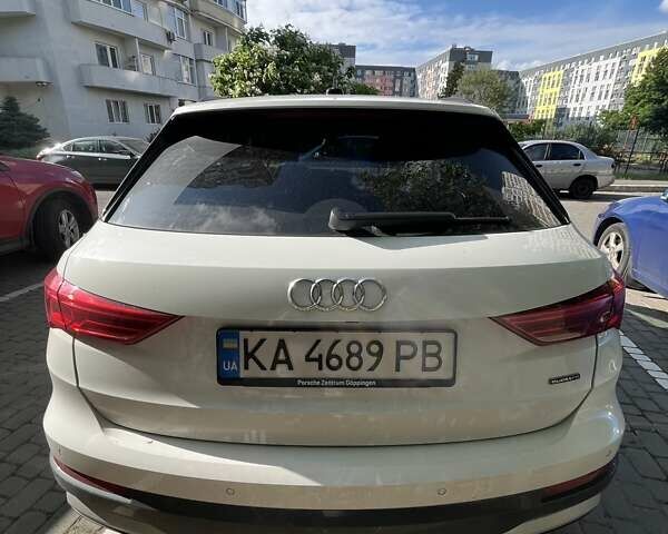 Белый Ауди Ку3, объемом двигателя 1.97 л и пробегом 125 тыс. км за 38000 $, фото 5 на Automoto.ua