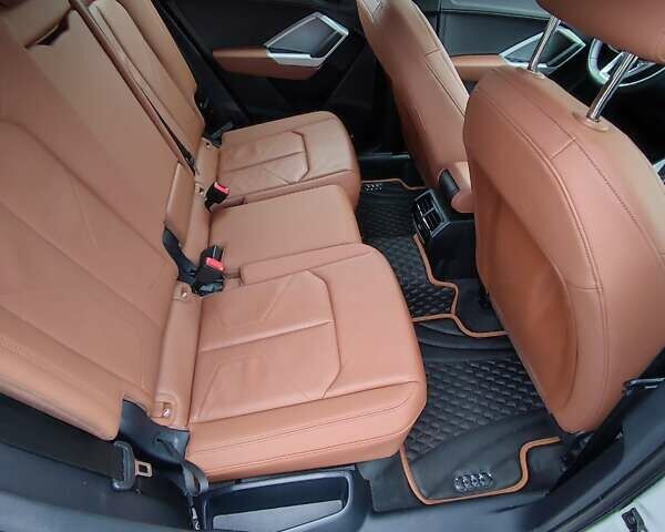 Белый Ауди Ку3, объемом двигателя 1.4 л и пробегом 43 тыс. км за 37500 $, фото 22 на Automoto.ua