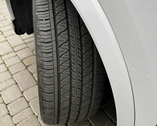 Белый Ауди Ку3, объемом двигателя 2 л и пробегом 60 тыс. км за 29500 $, фото 21 на Automoto.ua