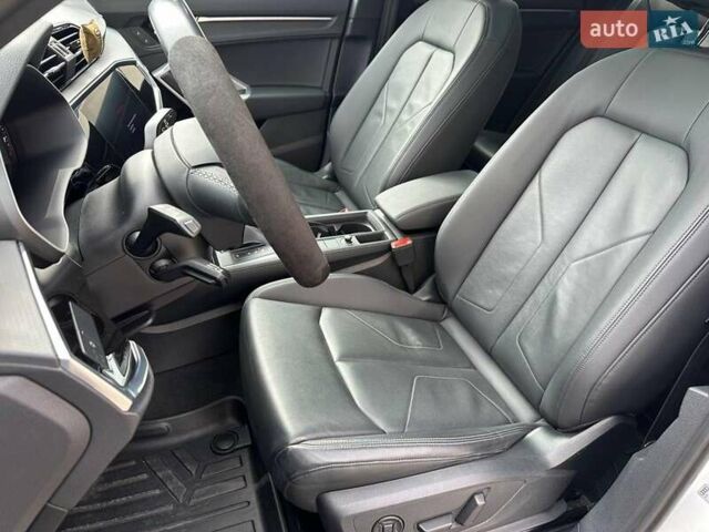 Ауди Ку3 2021 в Одессе на Automoto.ua Белый Ауди Ку3, объемом двигателя 2 л и пробегом 58 тыс. км за 32340 $, фото 28 на Automoto.ua