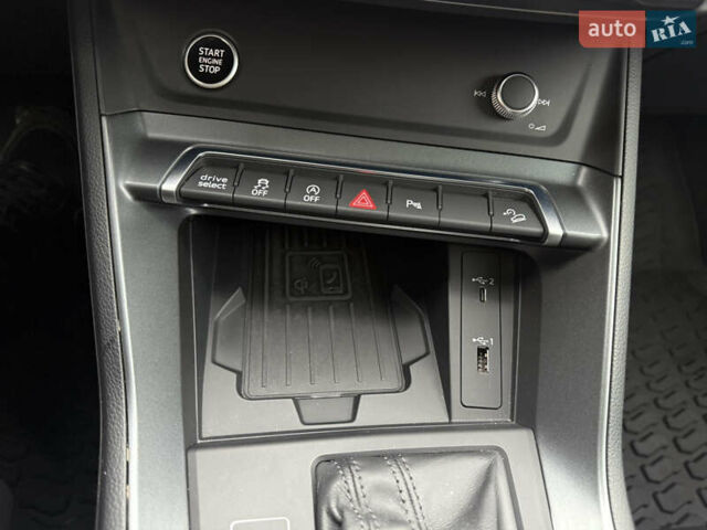 Ауди Ку3 2021 в Киеве на Automoto.ua Белый Ауди Ку3, объемом двигателя 1.98 л и пробегом 122 тыс. км за 28500 $, фото 35 на Automoto.ua