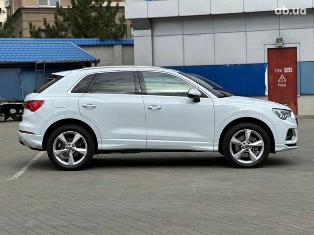Ауди Ку3 2021 в Одессе на Automoto.ua Белый Ауди Ку3, объемом двигателя 2 л и пробегом 58 тыс. км за 32340 $, фото 5 на Automoto.ua