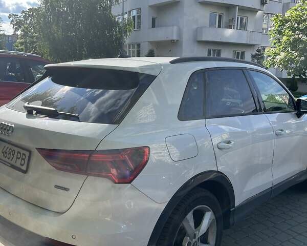 Белый Ауди Ку3, объемом двигателя 1.97 л и пробегом 125 тыс. км за 38000 $, фото 4 на Automoto.ua