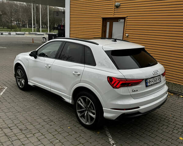 Белый Ауди Ку3, объемом двигателя 2 л и пробегом 60 тыс. км за 29500 $, фото 3 на Automoto.ua