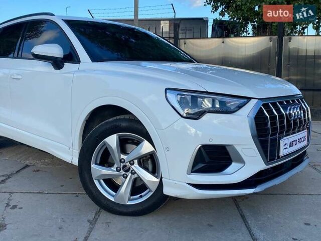 Белый Ауди Ку3, объемом двигателя 1.4 л и пробегом 46 тыс. км за 31490 $, фото 3 на Automoto.ua