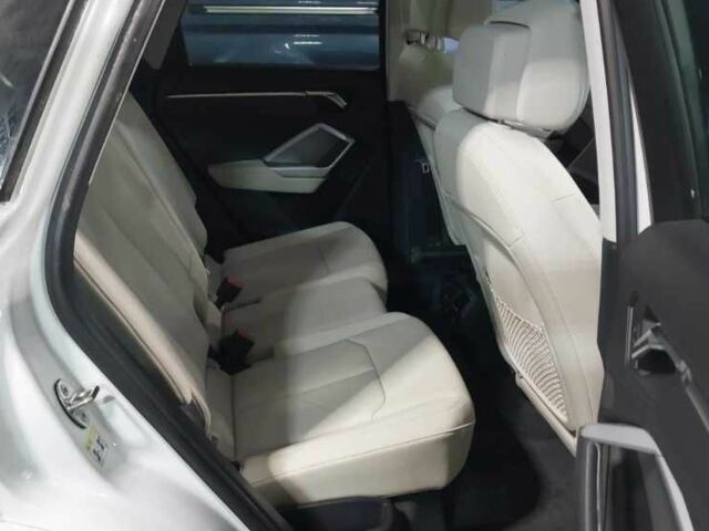 Белый Ауди Ку3, объемом двигателя 2 л и пробегом 98 тыс. км за 15300 $, фото 7 на Automoto.ua