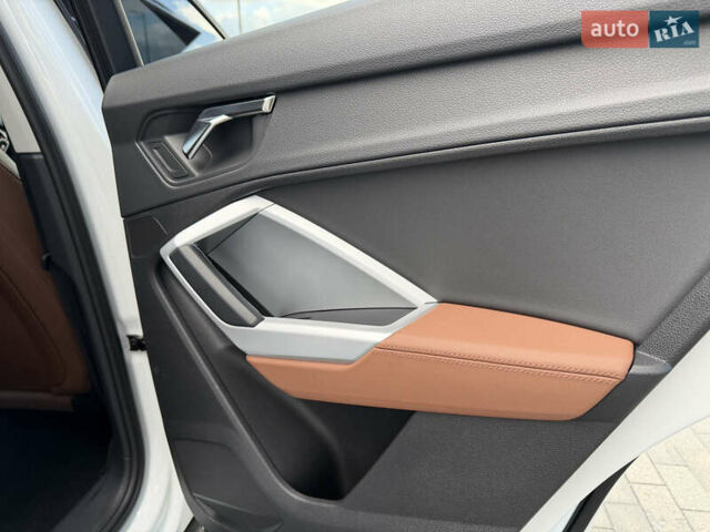 Белый Ауди Ку3, объемом двигателя 1.4 л и пробегом 46 тыс. км за 29500 $, фото 33 на Automoto.ua