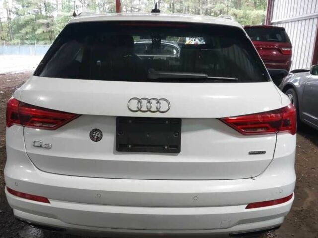 Белый Ауди Ку3, объемом двигателя 2 л и пробегом 98 тыс. км за 15300 $, фото 13 на Automoto.ua