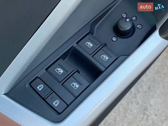 Белый Ауди Ку3, объемом двигателя 1.4 л и пробегом 46 тыс. км за 31490 $, фото 26 на Automoto.ua