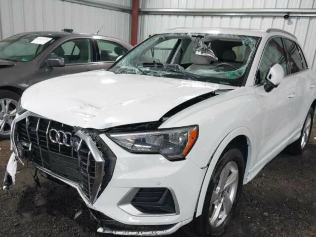 Белый Ауди Ку3, объемом двигателя 2 л и пробегом 98 тыс. км за 15300 $, фото 2 на Automoto.ua