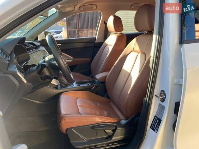 Белый Ауди Ку3, объемом двигателя 1.4 л и пробегом 46 тыс. км за 31490 $, фото 8 на Automoto.ua