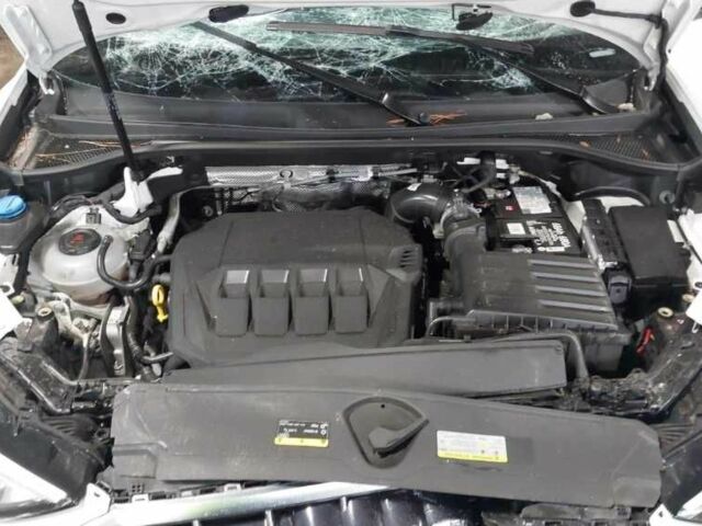 Белый Ауди Ку3, объемом двигателя 2 л и пробегом 98 тыс. км за 15300 $, фото 8 на Automoto.ua