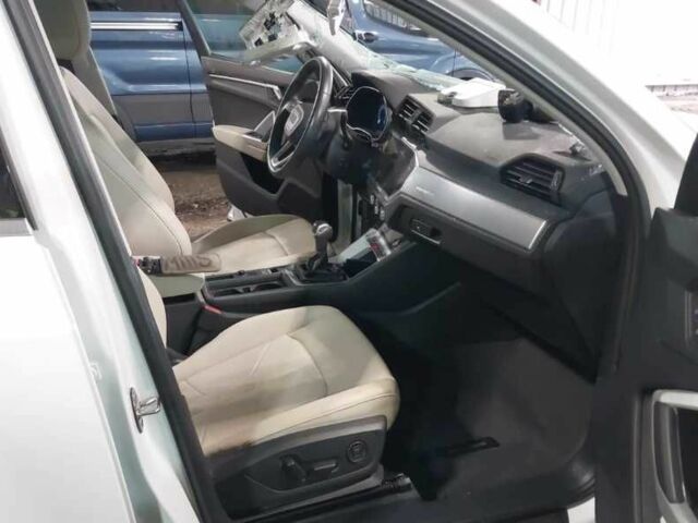 Белый Ауди Ку3, объемом двигателя 2 л и пробегом 98 тыс. км за 15300 $, фото 4 на Automoto.ua