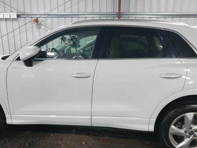 Белый Ауди Ку3, объемом двигателя 2 л и пробегом 98 тыс. км за 15300 $, фото 12 на Automoto.ua