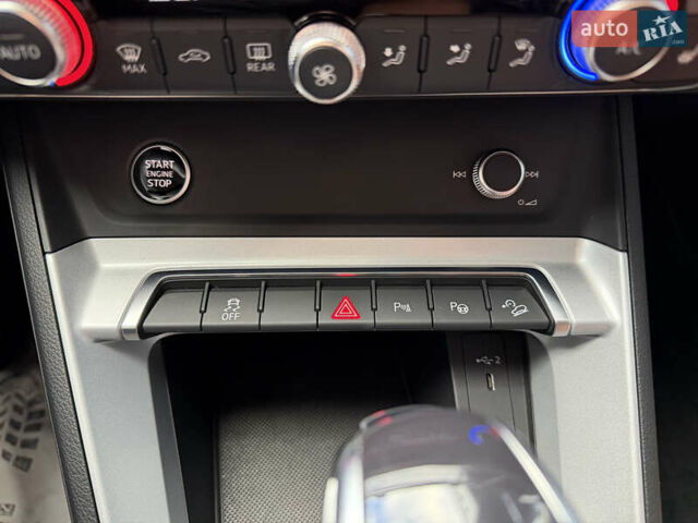 Белый Ауди Ку3, объемом двигателя 1.4 л и пробегом 46 тыс. км за 29500 $, фото 42 на Automoto.ua