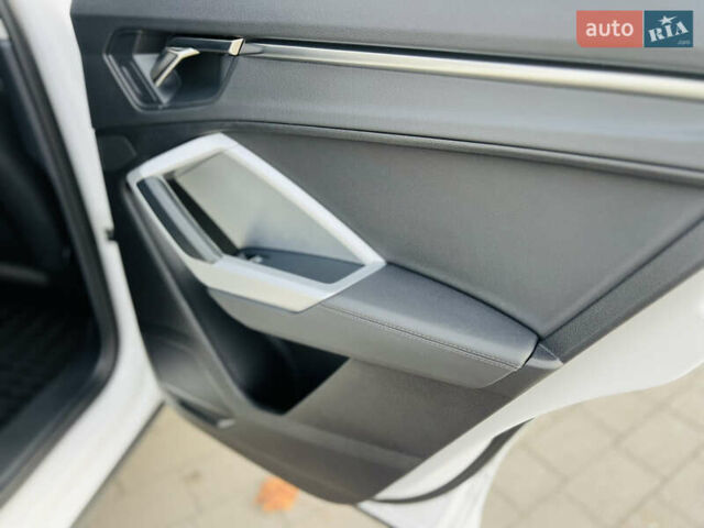 Білий Ауді Ку3, об'ємом двигуна 1.4 л та пробігом 20 тис. км за 34800 $, фото 49 на Automoto.ua