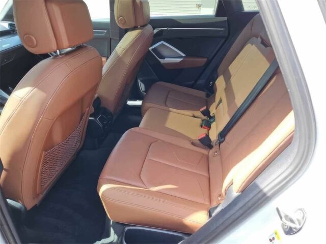 Белый Ауди Ку3, объемом двигателя 2 л и пробегом 26 тыс. км за 13000 $, фото 19 на Automoto.ua
