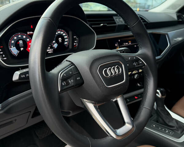 Белый Ауди Ку3, объемом двигателя 1.4 л и пробегом 46 тыс. км за 29500 $, фото 24 на Automoto.ua