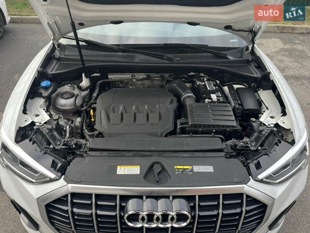 Белый Ауди Ку3, объемом двигателя 1.98 л и пробегом 55 тыс. км за 45000 $, фото 1 на Automoto.ua