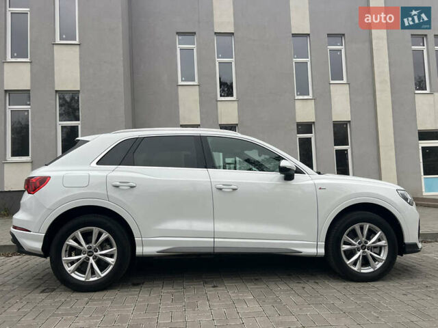 Белый Ауди Ку3, объемом двигателя 1.98 л и пробегом 16 тыс. км за 32200 $, фото 3 на Automoto.ua