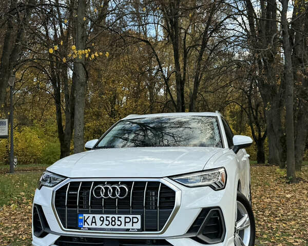 Белый Ауди Ку3, объемом двигателя 2 л и пробегом 20 тыс. км за 32500 $, фото 3 на Automoto.ua
