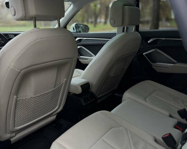 Белый Ауди Ку3, объемом двигателя 2 л и пробегом 20 тыс. км за 32500 $, фото 48 на Automoto.ua