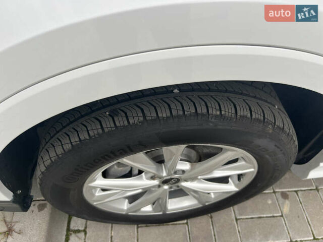 Белый Ауди Ку3, объемом двигателя 1.98 л и пробегом 16 тыс. км за 32200 $, фото 28 на Automoto.ua