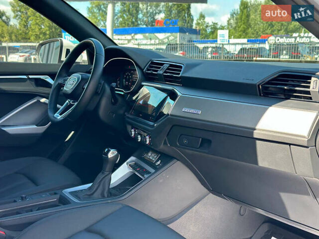 Белый Ауди Ку3, объемом двигателя 1.98 л и пробегом 6 тыс. км за 35900 $, фото 12 на Automoto.ua