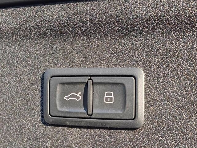 Ауди Ку3 2016 в Хмельницком на Automoto.ua Бежевый Ауди Ку3, объемом двигателя 2 л и пробегом 182 тыс. км за 15000 $, фото 2 на Automoto.ua