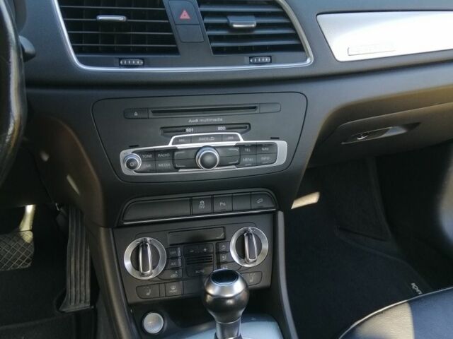 Черный Ауди Ку3, объемом двигателя 2 л и пробегом 137 тыс. км за 15000 $, фото 7 на Automoto.ua