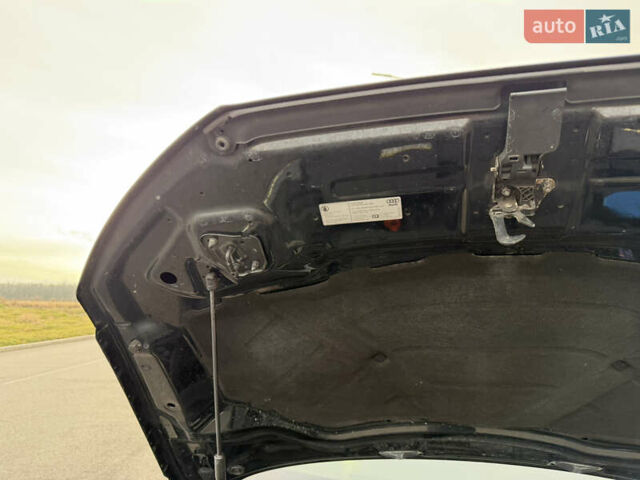 Черный Ауди Ку3, объемом двигателя 1.97 л и пробегом 185 тыс. км за 17199 $, фото 57 на Automoto.ua