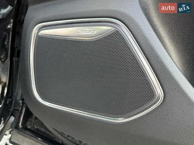 Чорний Ауді Ку3, об'ємом двигуна 2 л та пробігом 171 тис. км за 13700 $, фото 30 на Automoto.ua