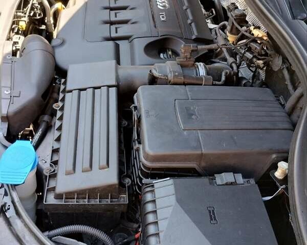 Черный Ауди Ку3, объемом двигателя 2 л и пробегом 299 тыс. км за 18500 $, фото 8 на Automoto.ua