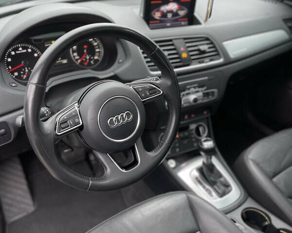 Черный Ауди Ку3, объемом двигателя 2 л и пробегом 153 тыс. км за 14600 $, фото 11 на Automoto.ua