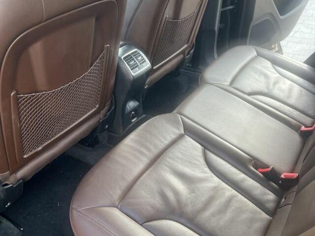 Черный Ауди Ку3, объемом двигателя 2 л и пробегом 160 тыс. км за 14350 $, фото 14 на Automoto.ua