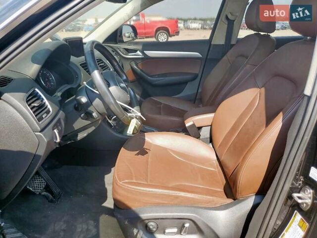 Черный Ауди Ку3, объемом двигателя 2 л и пробегом 224 тыс. км за 9960 $, фото 6 на Automoto.ua