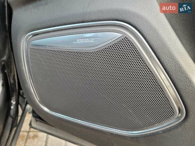 Черный Ауди Ку3, объемом двигателя 1.98 л и пробегом 155 тыс. км за 12500 $, фото 18 на Automoto.ua