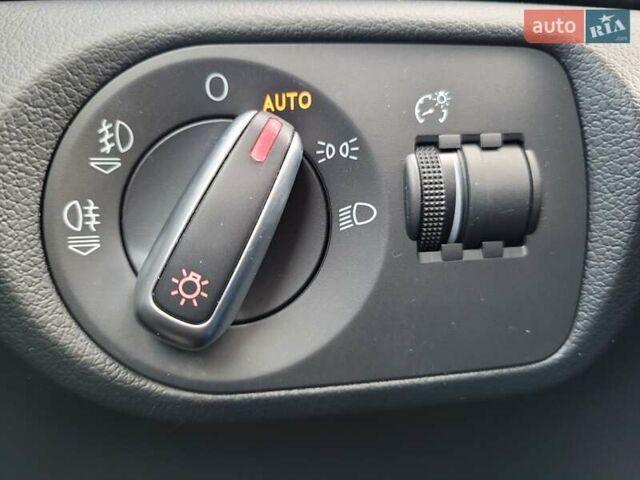 Черный Ауди Ку3, объемом двигателя 1.98 л и пробегом 155 тыс. км за 12500 $, фото 22 на Automoto.ua