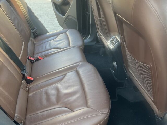 Черный Ауди Ку3, объемом двигателя 2 л и пробегом 160 тыс. км за 14350 $, фото 17 на Automoto.ua