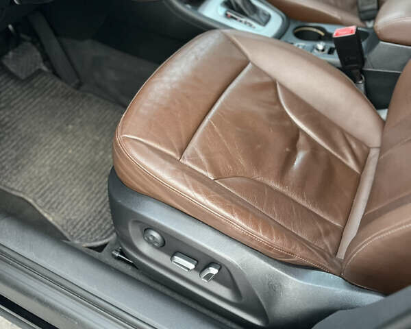 Черный Ауди Ку3, объемом двигателя 2 л и пробегом 146 тыс. км за 15900 $, фото 23 на Automoto.ua