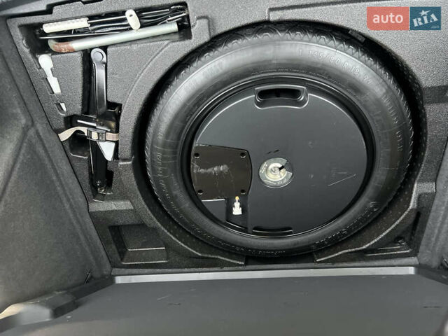 Черный Ауди Ку3, объемом двигателя 1.98 л и пробегом 193 тыс. км за 15000 $, фото 17 на Automoto.ua