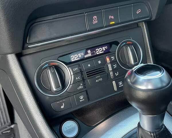 Черный Ауди Ку3, объемом двигателя 1.98 л и пробегом 128 тыс. км за 17100 $, фото 23 на Automoto.ua