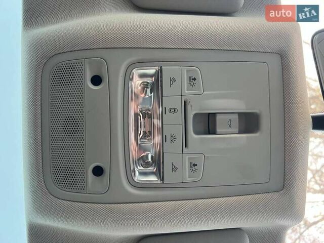 Чорний Ауді Ку3, об'ємом двигуна 2 л та пробігом 141 тис. км за 18300 $, фото 26 на Automoto.ua