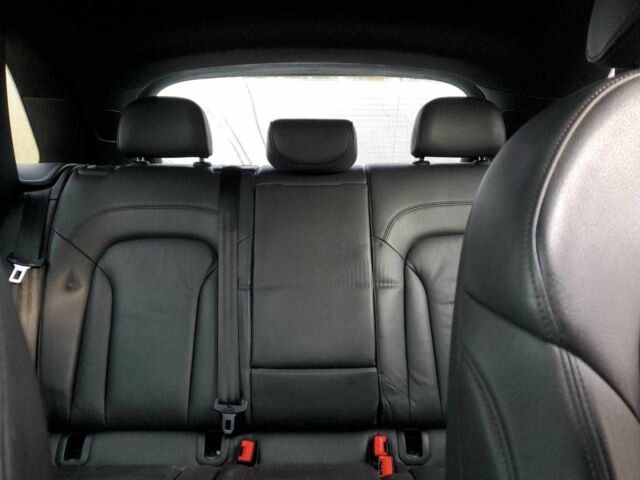 Чорний Ауді Ку3, об'ємом двигуна 2 л та пробігом 62 тис. км за 2100 $, фото 9 на Automoto.ua