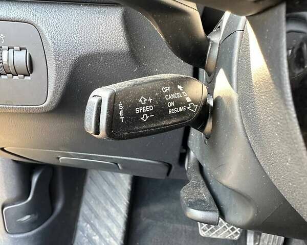 Черный Ауди Ку3, объемом двигателя 2 л и пробегом 233 тыс. км за 10100 $, фото 17 на Automoto.ua