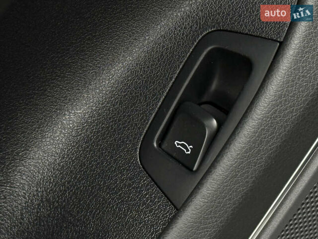 Чорний Ауді Ку3, об'ємом двигуна 2 л та пробігом 193 тис. км за 14950 $, фото 22 на Automoto.ua