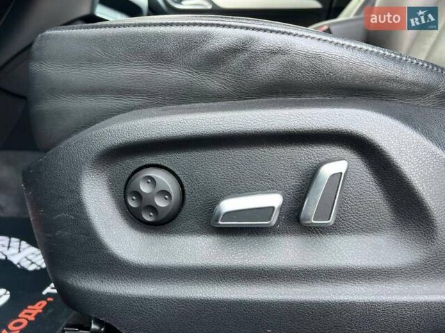 Чорний Ауді Ку3, об'ємом двигуна 2 л та пробігом 141 тис. км за 18300 $, фото 14 на Automoto.ua