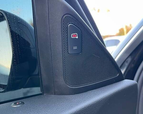 Черный Ауди Ку3, объемом двигателя 1.98 л и пробегом 128 тыс. км за 17100 $, фото 10 на Automoto.ua